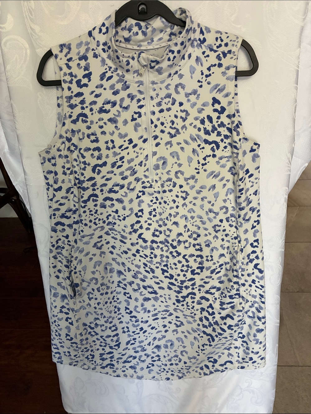 Tommy Bahama Blue and Light Gray Sleeveless Animal Print Tank Dress with pockets